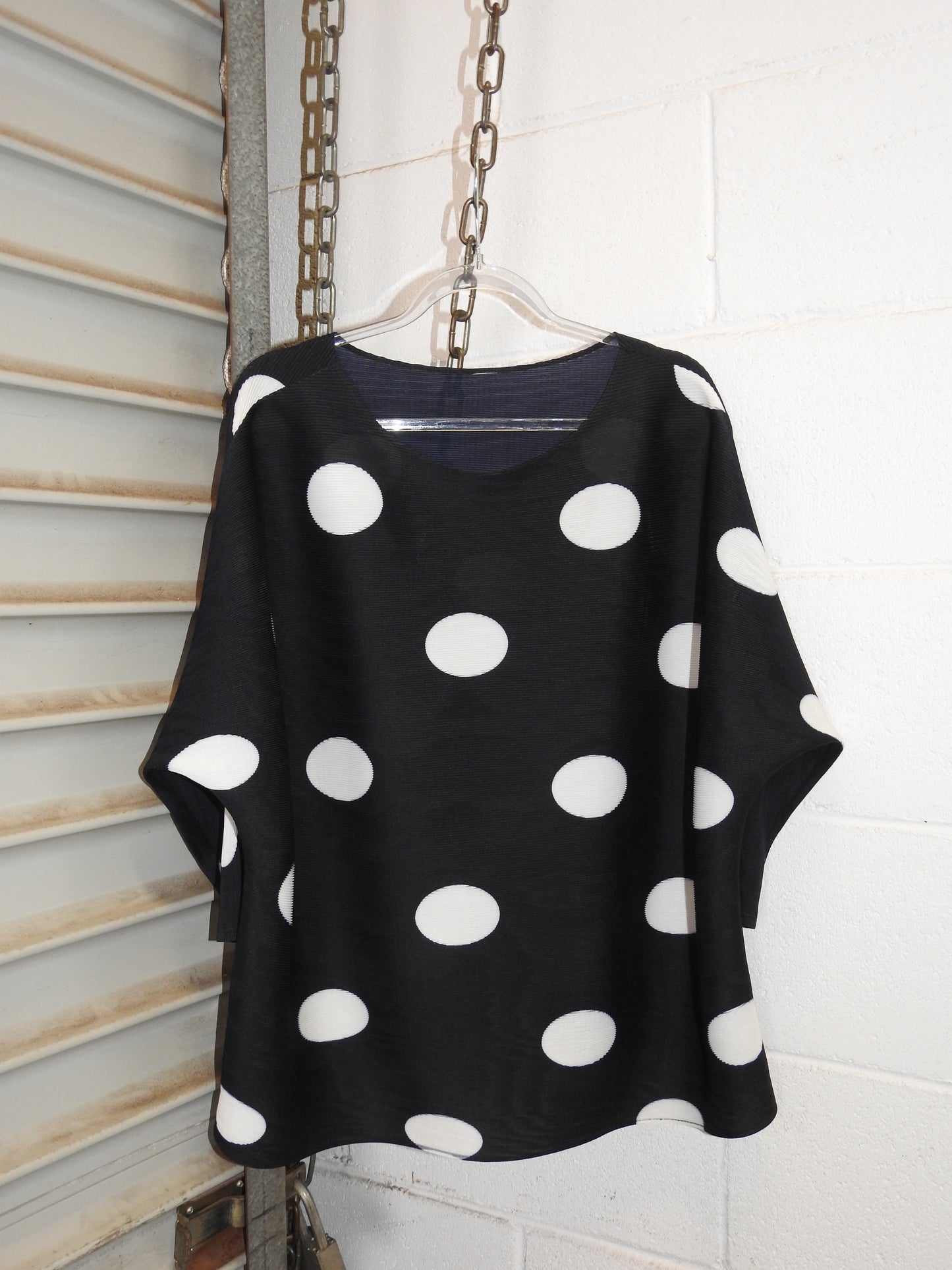 POLKA PLEATS TOP