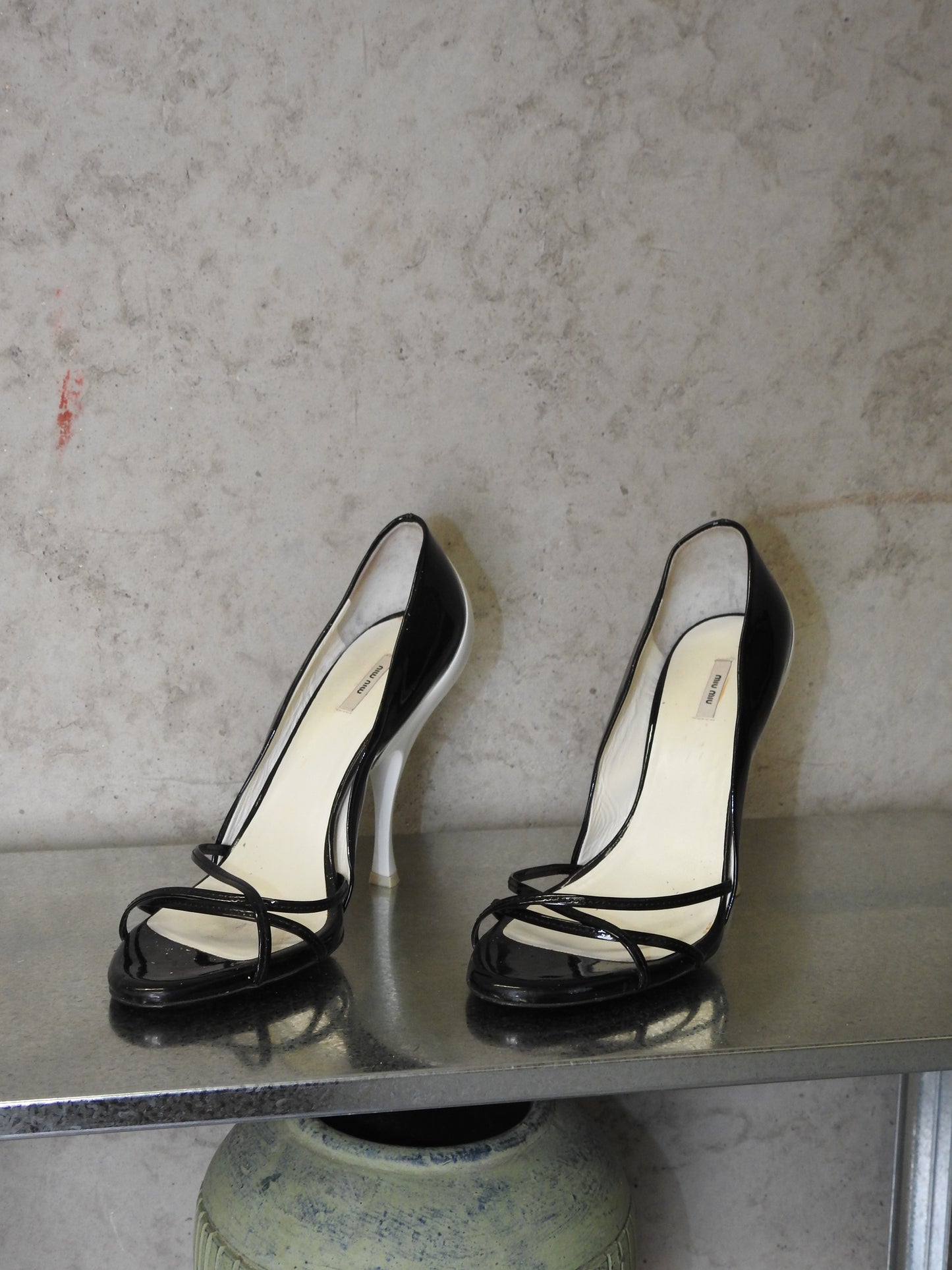 MIU MIU B&W CONTRAST HEELS