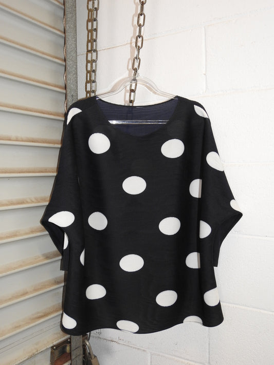 POLKA PLEATS TOP