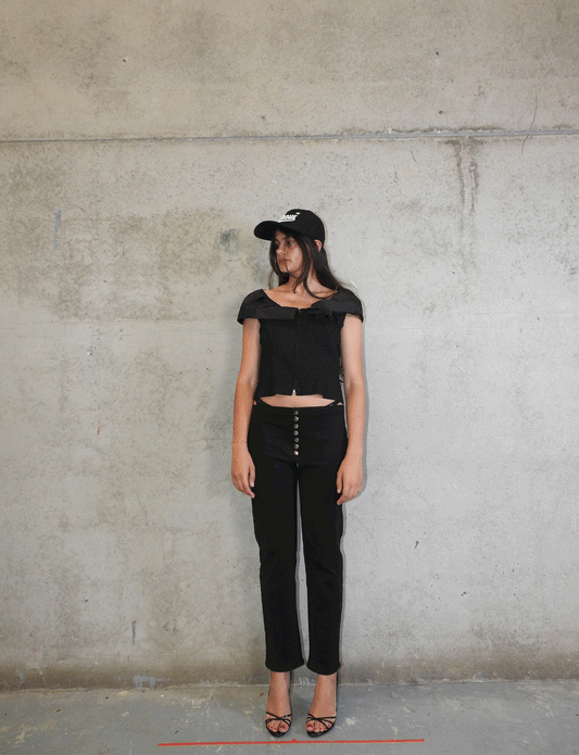 STUD CAPRI PANT